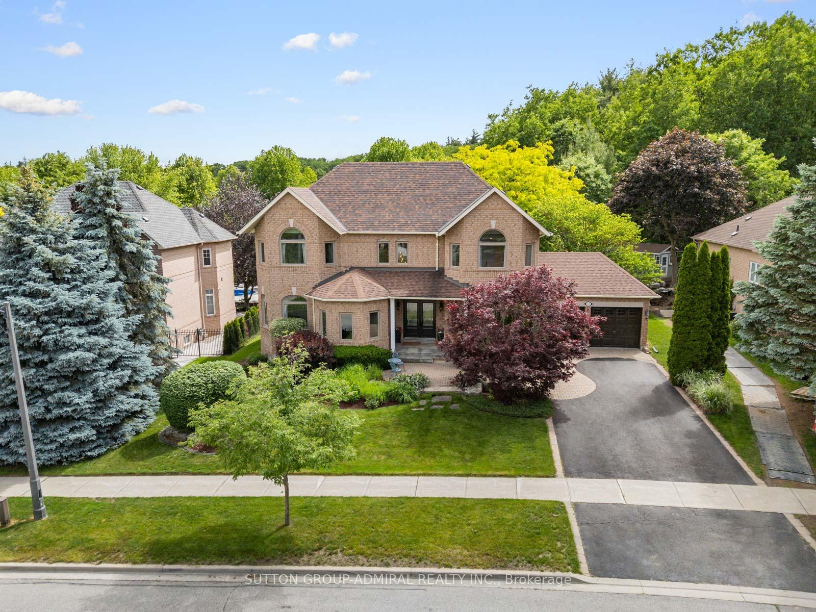 37 Nevada Crescent, Vaughan, ON L6A 2V5