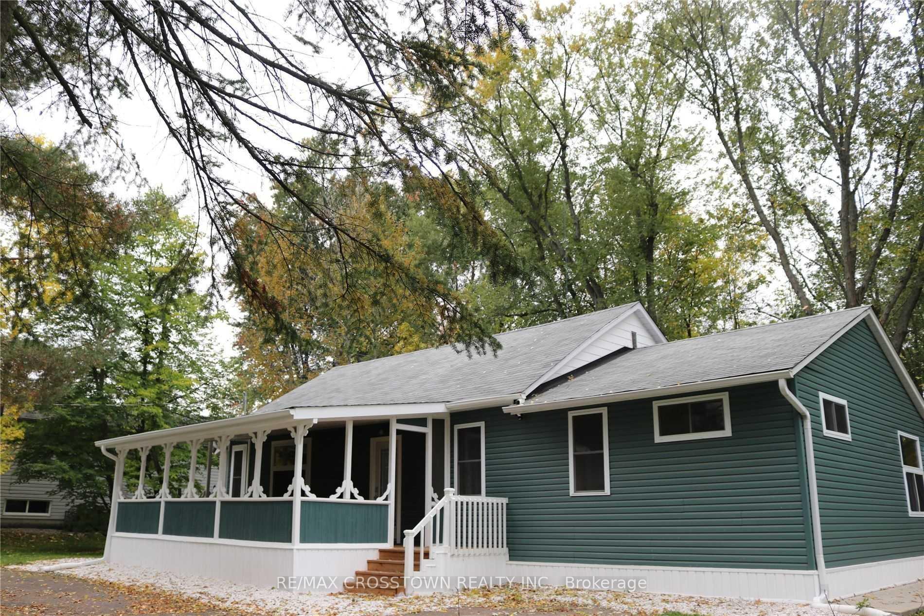 1056 Elm Road, Innisfil, ON L9S 2E9
