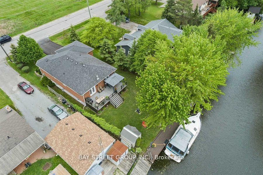 722A Lake Drive S, Georgina, ON L4P 1V1