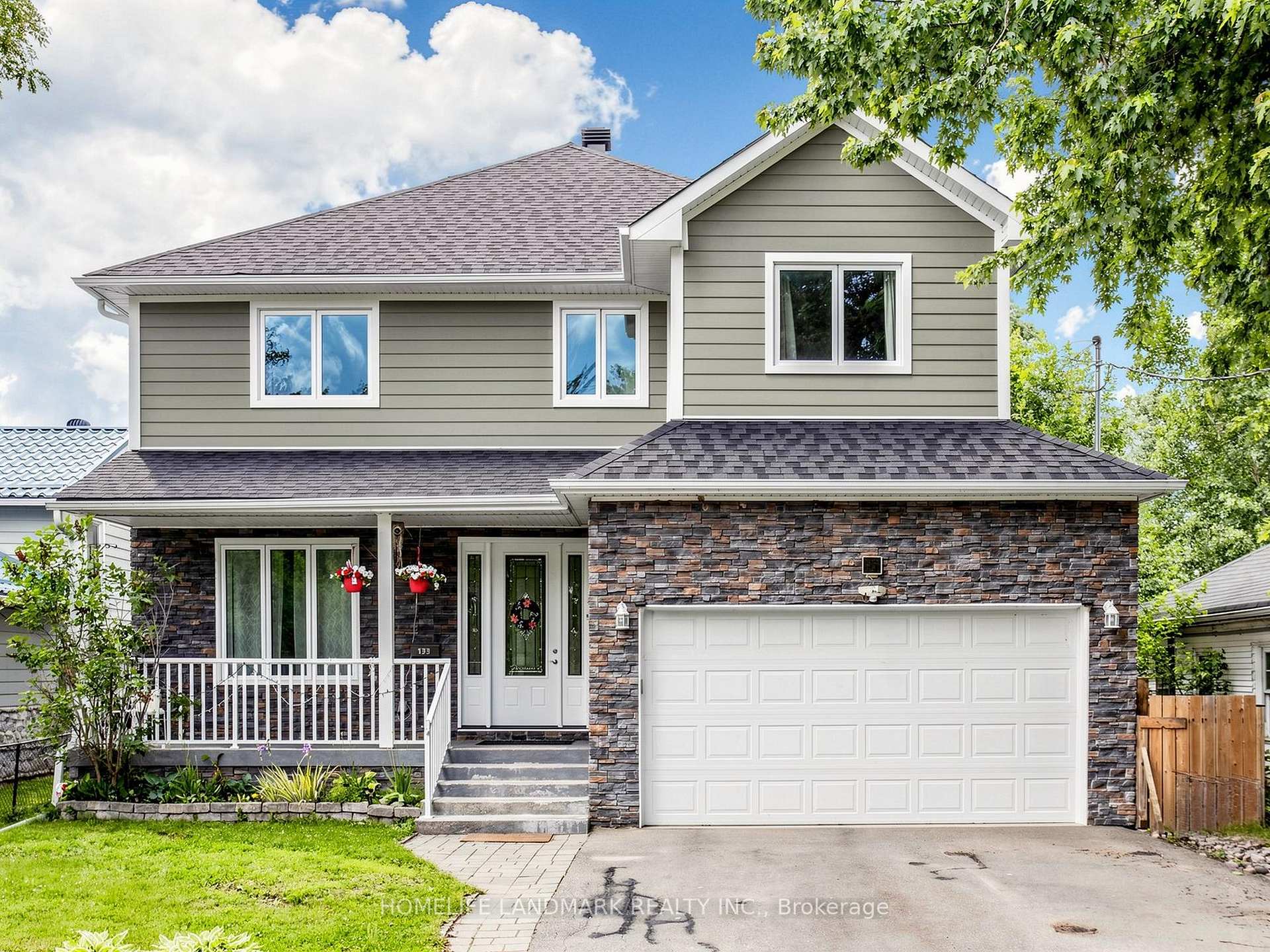 133 Cooks Bay Drive, Georgina, ON L4P 2M2