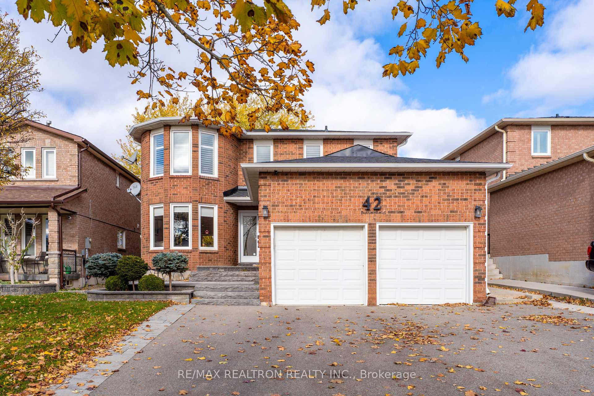 42 Butterfield Crescent Lower A, Vaughan, ON L6A 1J5