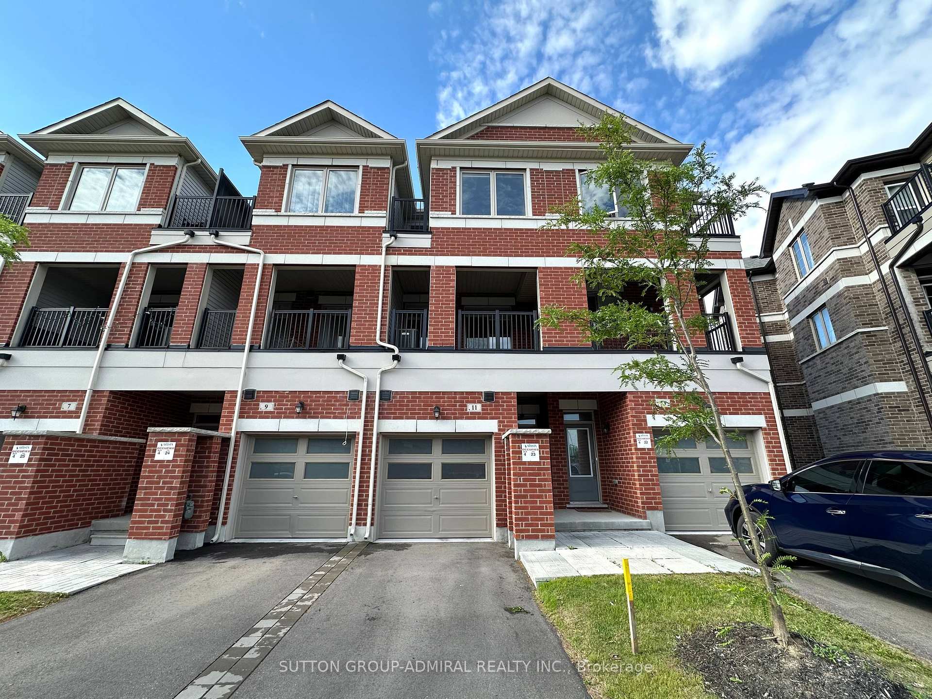 11 Saigen Lane, Markham, ON L6B 1R2