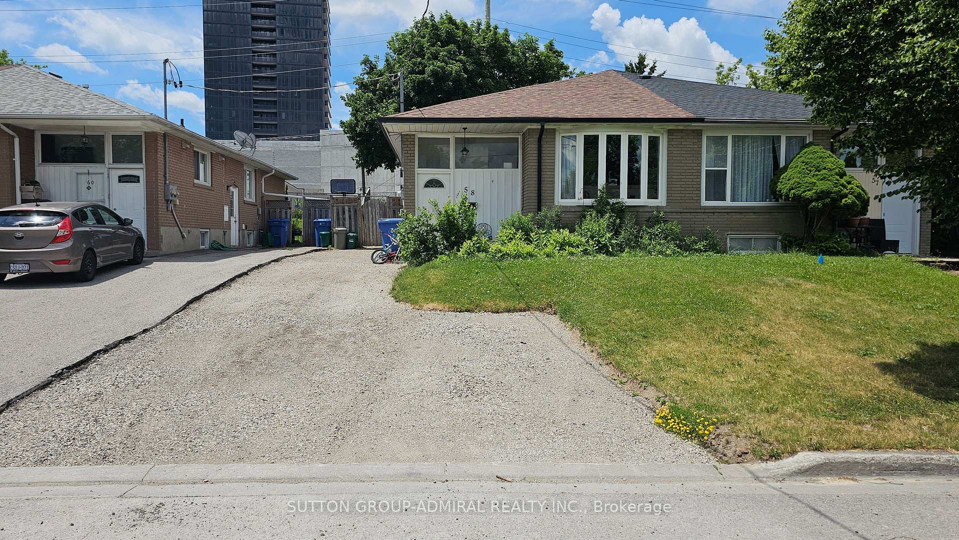 58 Marlin Court, Newmarket, ON L3Y 2W8