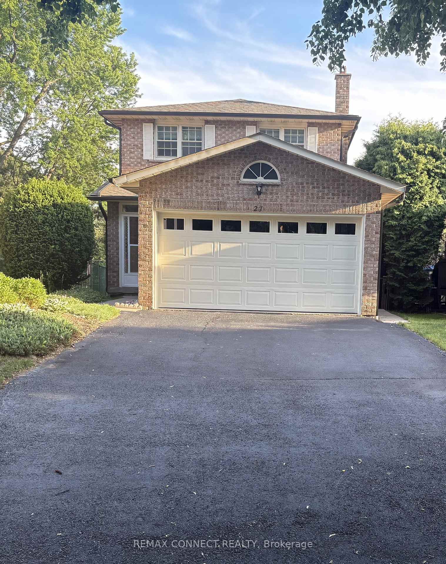 27 Radford Crescent, Markham, ON L3P 4A2