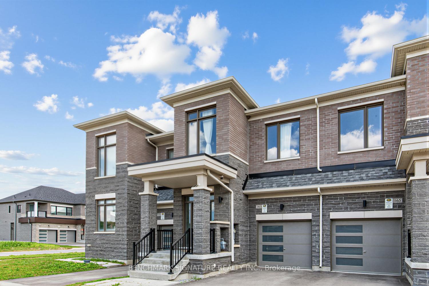 163 Tempel Street, Richmond Hill, ON L4E 1J2