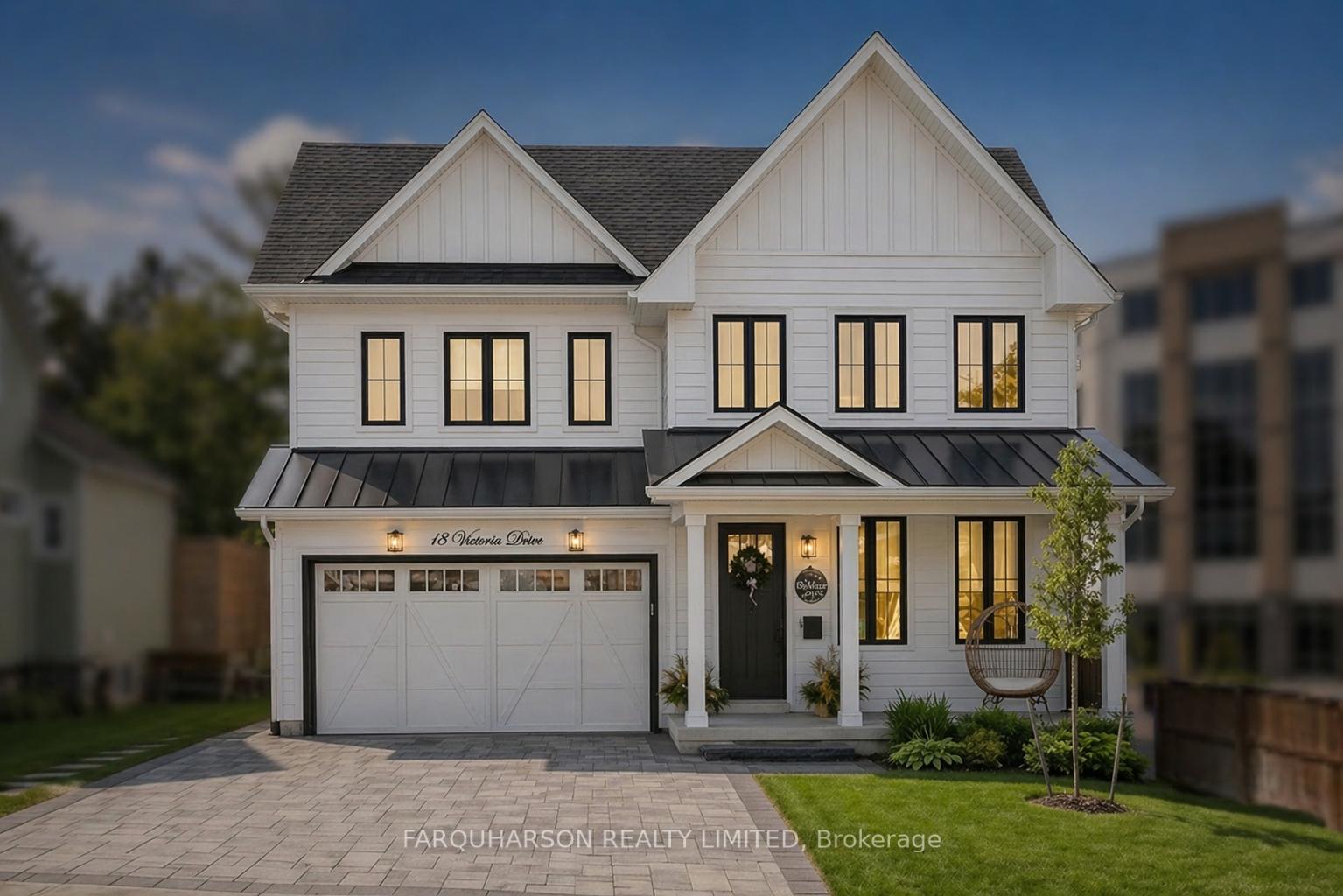 18 Victoria Drive, Uxbridge, ON L9P 1G8