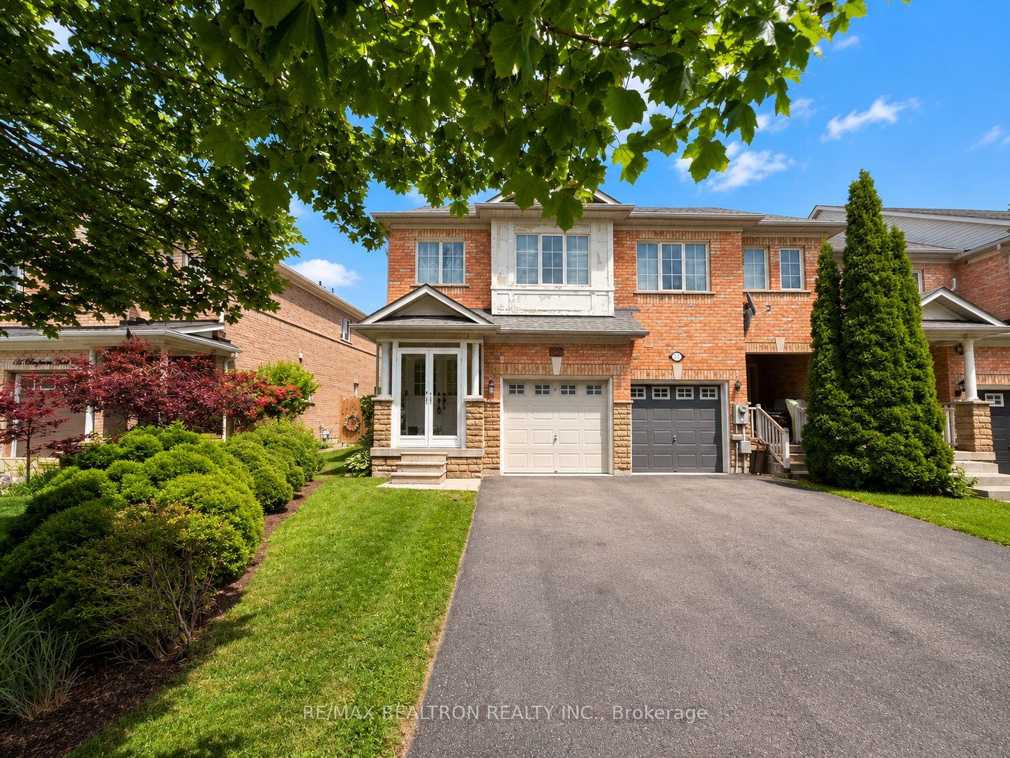 122 Benjamin Hood Crescent, Vaughan, ON L4K 5M7