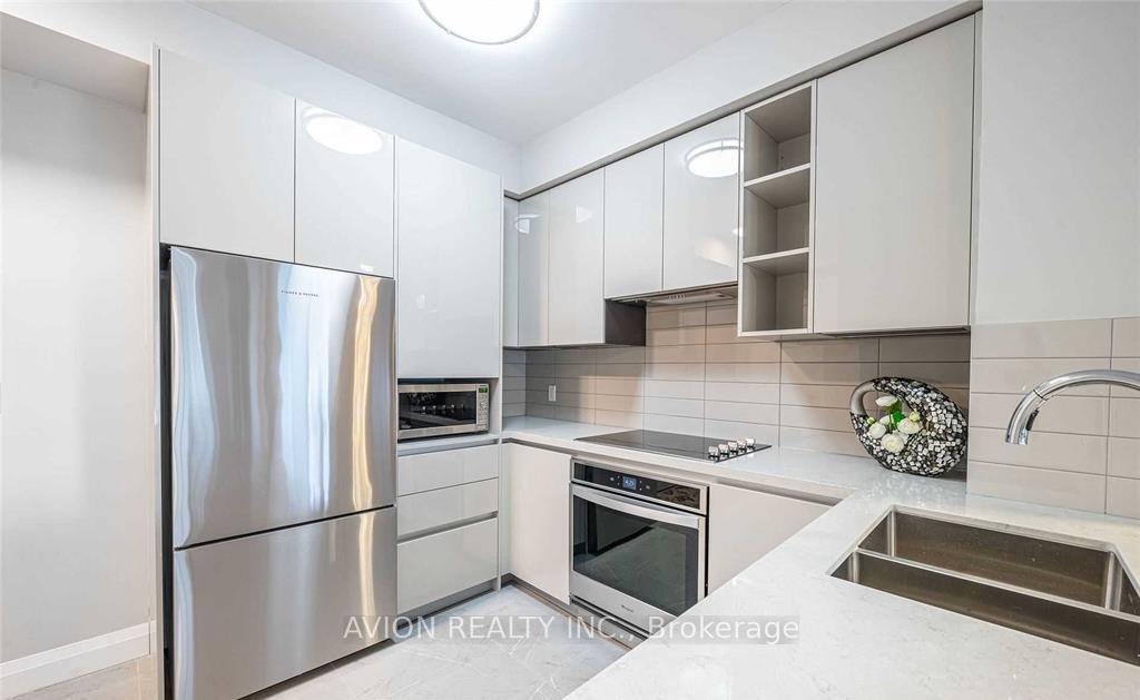 398 Highway 7 Street E 510, Richmond Hill, ON L4B 1A7