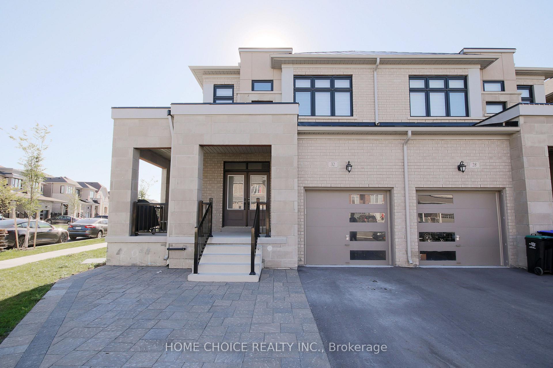 32 Ferragine Crescent, Bradford West Gwillimbury, ON L3Z 2A6
