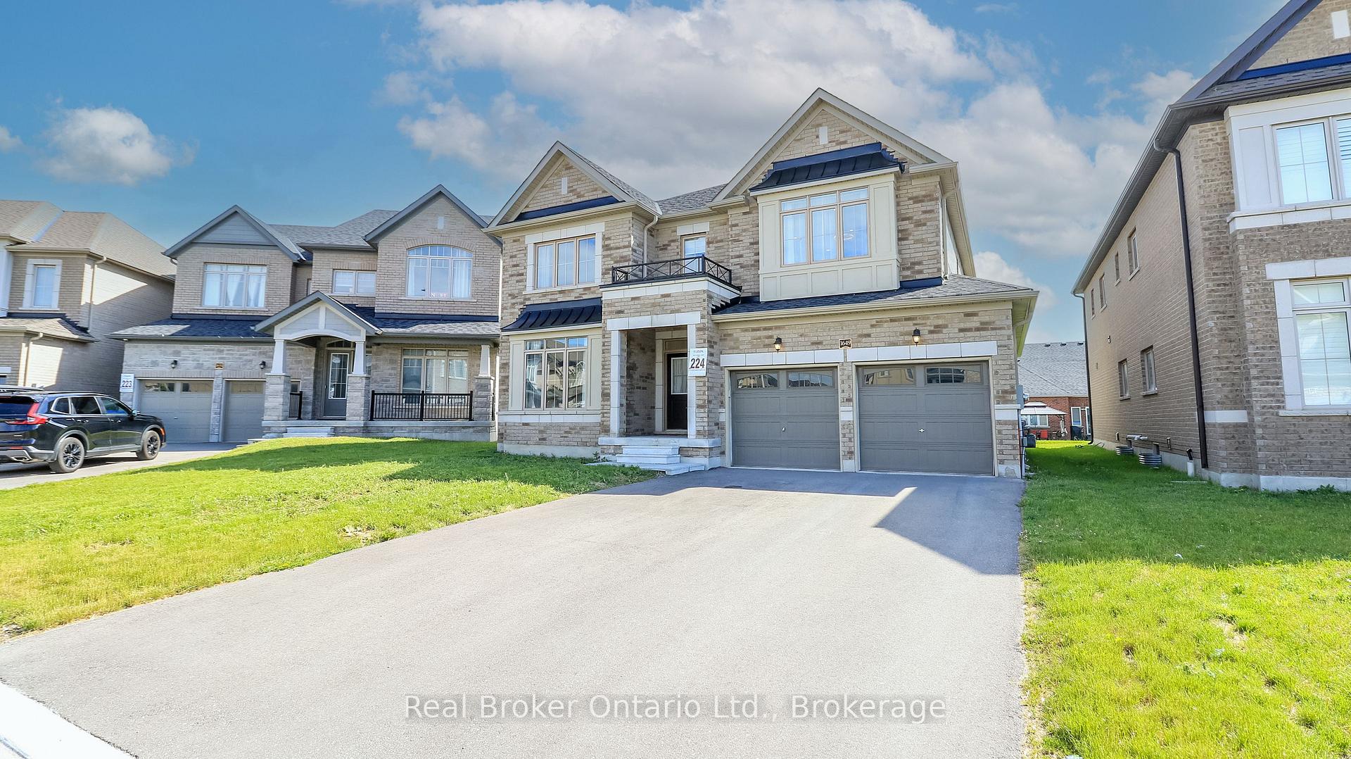 1649 Corsal Court, Innisfil, ON L9S 0P8