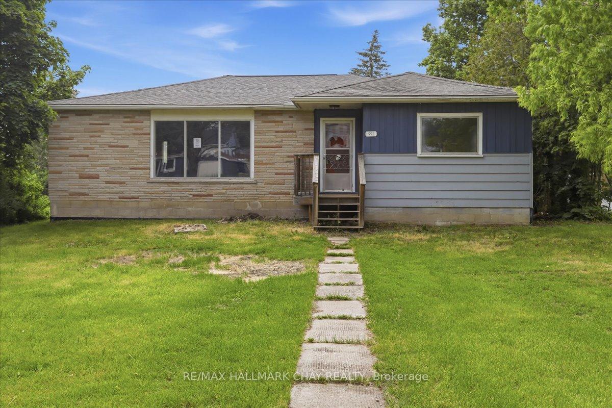 992 Ewart Street, Innisfil, ON L0L 1C0