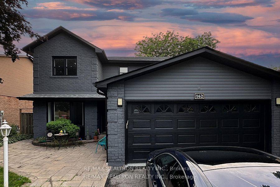 162 Walton Drive Basement, Aurora, ON L4G 3R8