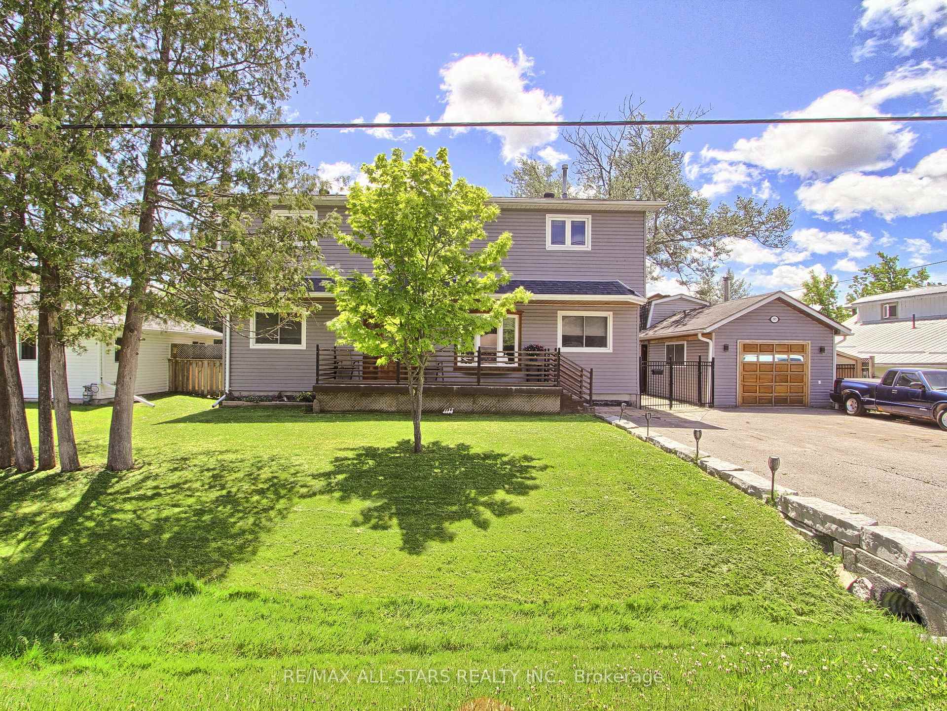 397 Winnifred Drive, Georgina, ON L4P 3B6