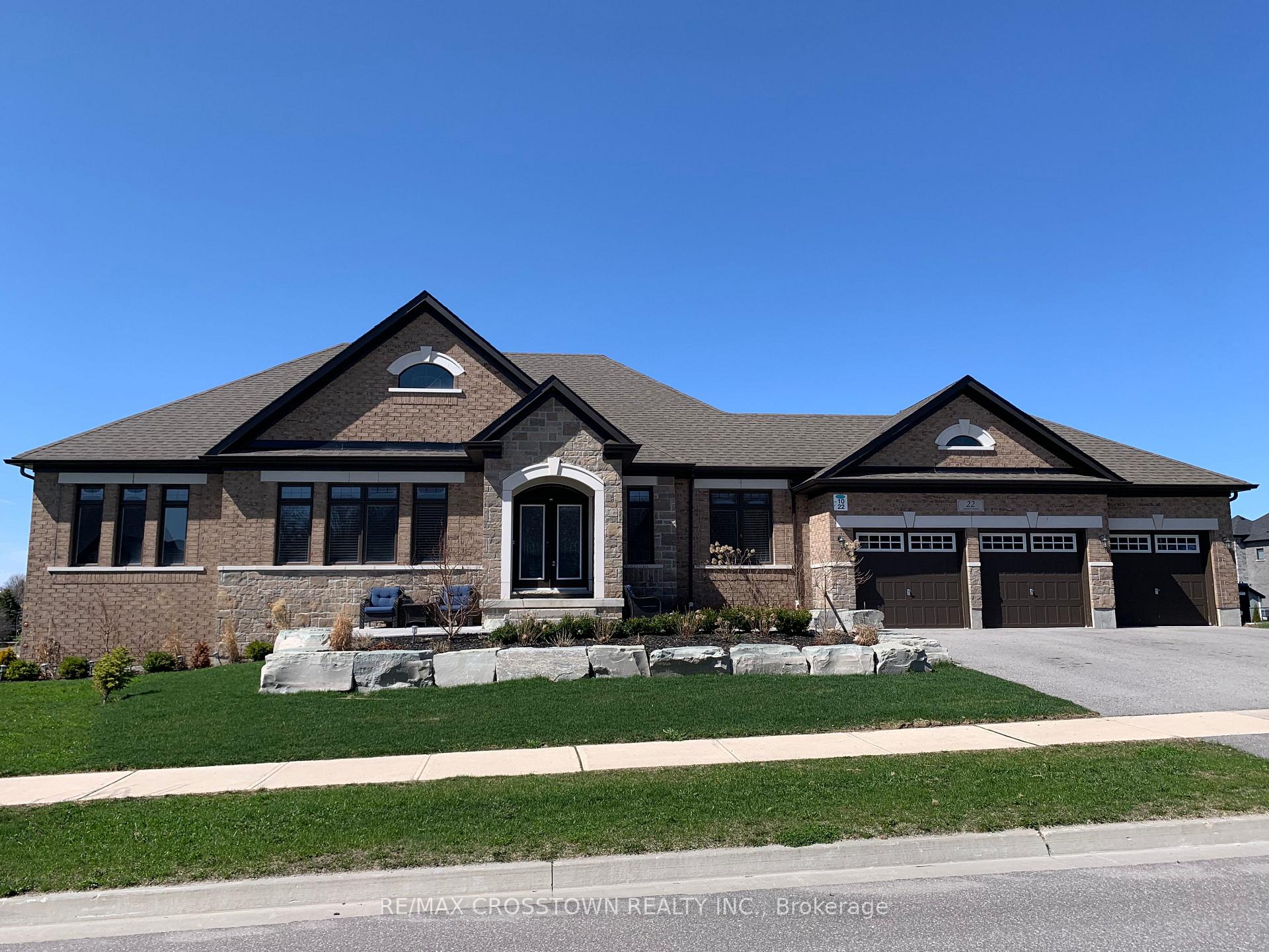 22 Stewart Crescent, Essa, ON L0L 2N0