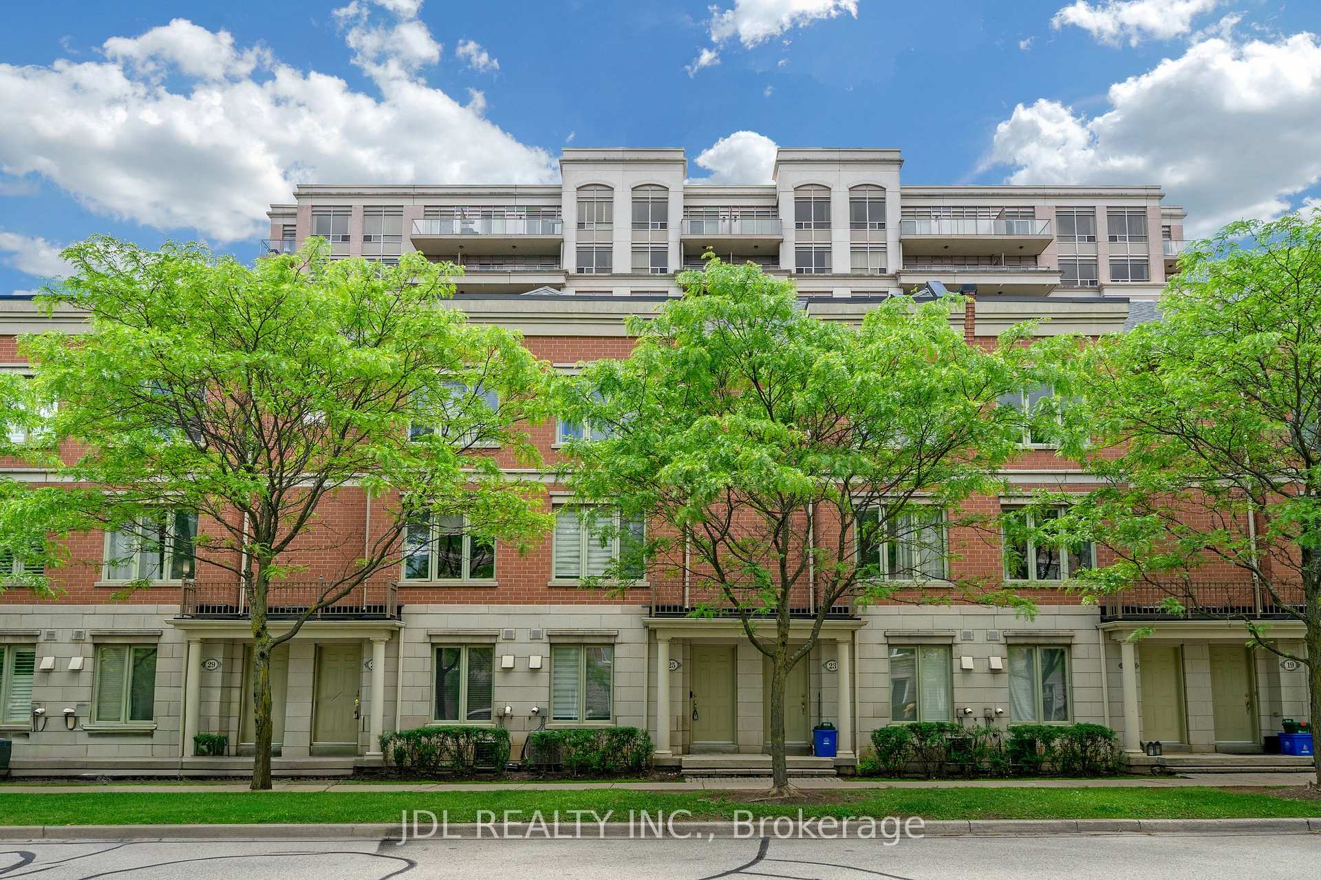 25 Galleria Parkway, Markham, ON L3T 0A3