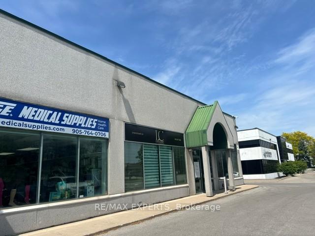 201 Spinnaker Way 15, Vaughan, ON L4K 5E3