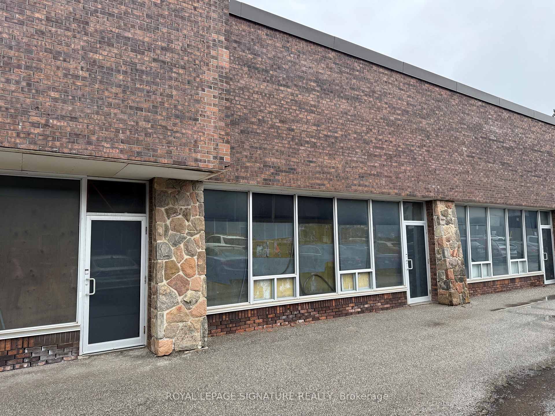 112A Snidercroft Road, Vaughan, ON L4K 2K1