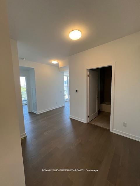 8888 Yonge Street 323, Richmond Hill, ON L4C 5V6