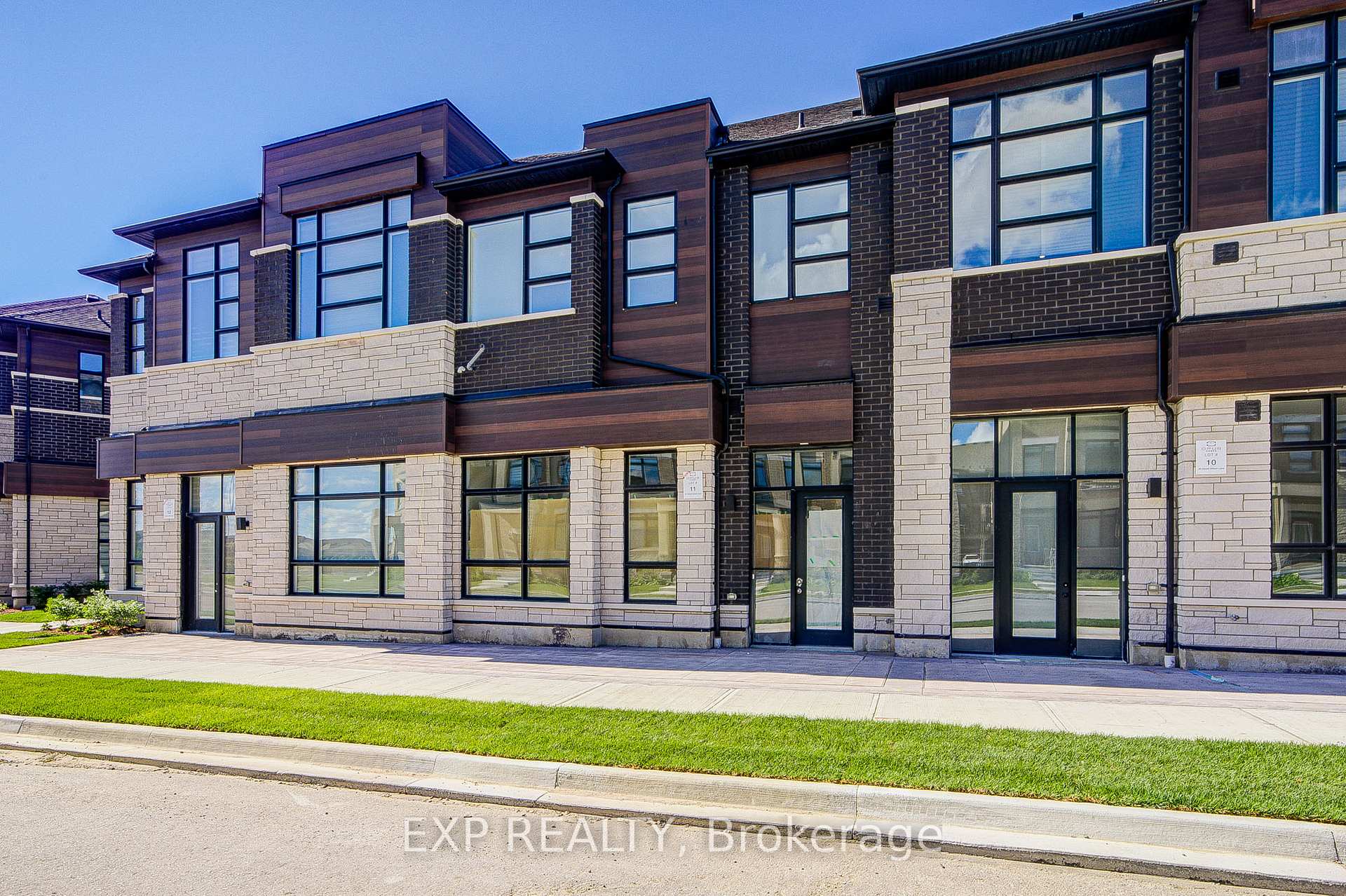 37 Harold Wilson Lane, Richmond Hill, ON L4S 0R3