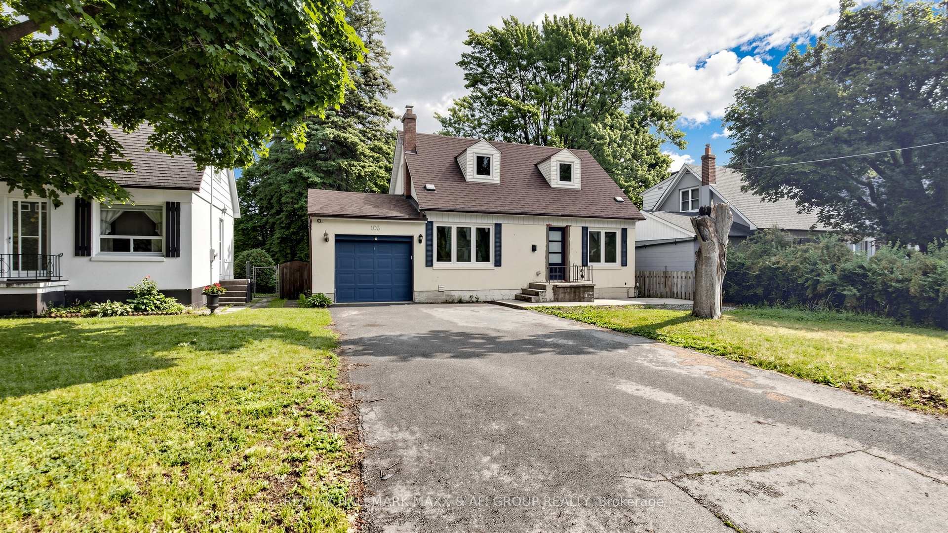 103 Ruggles Avenue Main, Richmond Hill, ON L4C 1Y1