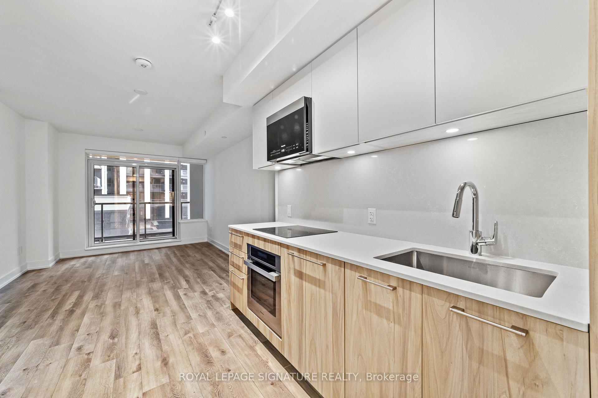 9 Clegg Road 501, Markham, ON L6G 0H3