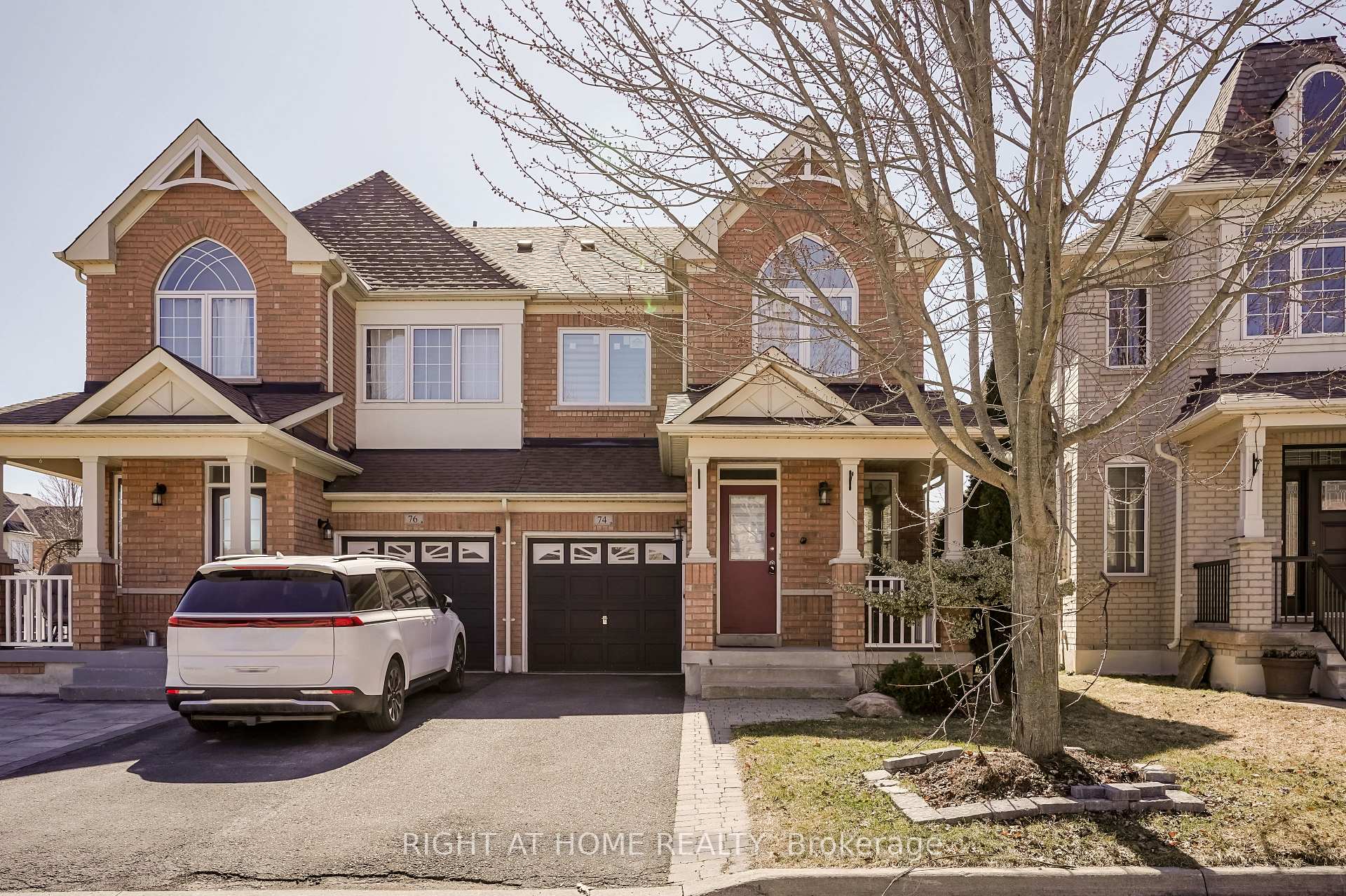74 Amos Lehman Way, Whitchurch-Stouffville, ON L4A 0L3