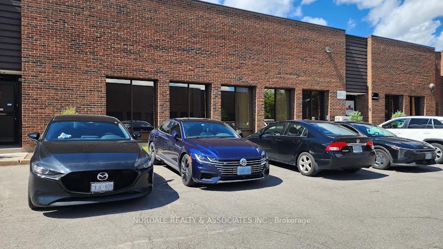 114 Bowes Road 8 & 9, Vaughan, ON L4K 1J8