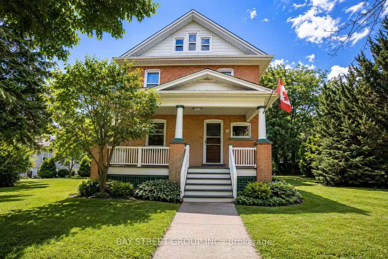 7 Pavillion Street, Markham, ON L3R 1N8