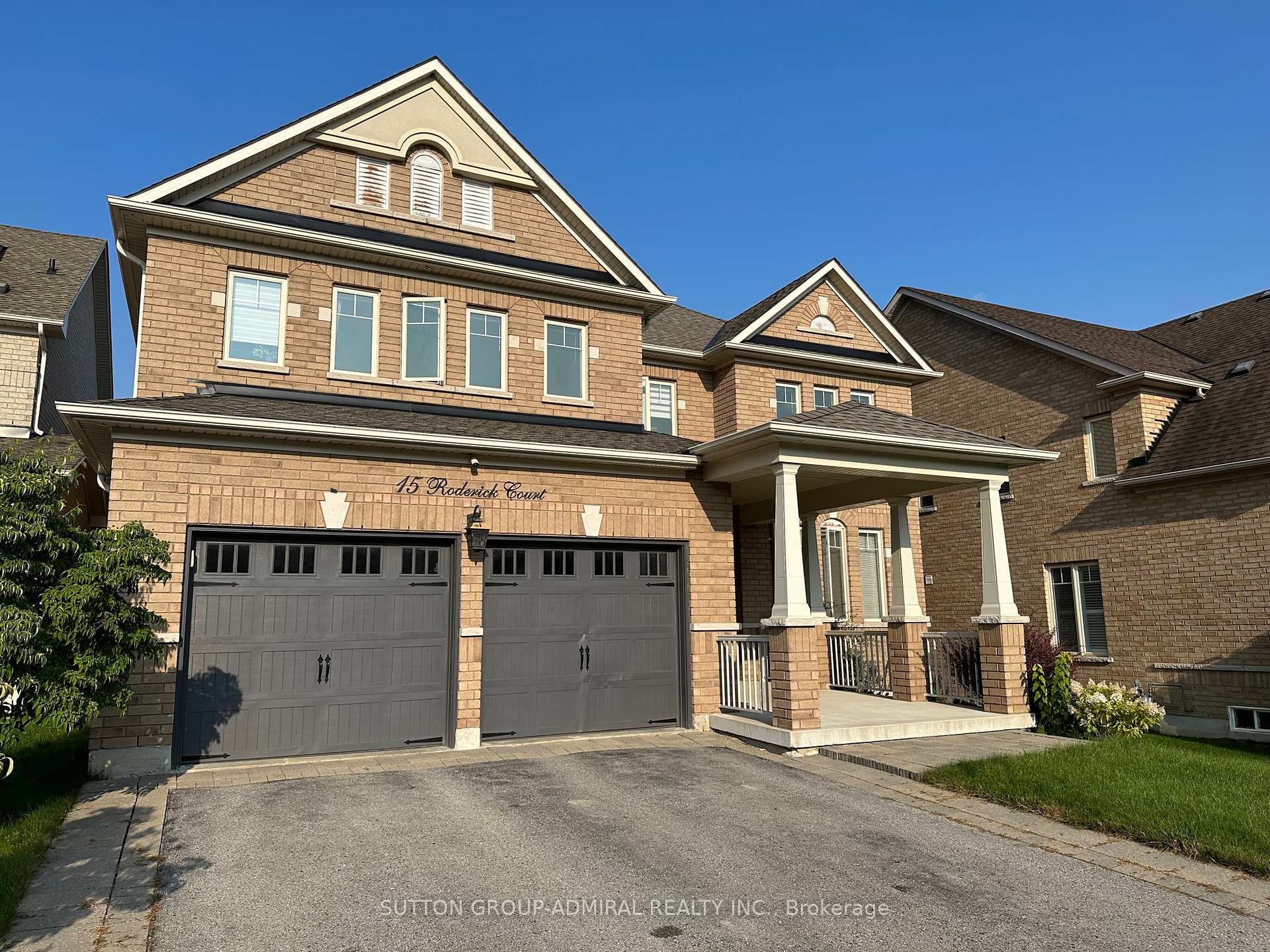 15 Roderick Court, Richmond Hill, ON L4E 0B4