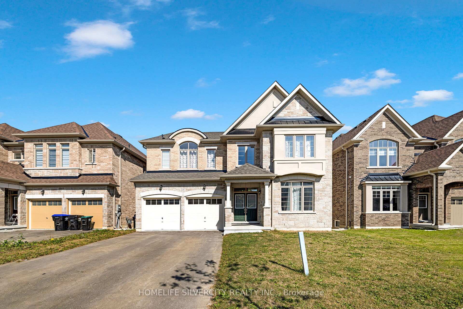 2281 Lozenby Street, Innisfil, ON L9S 0M8