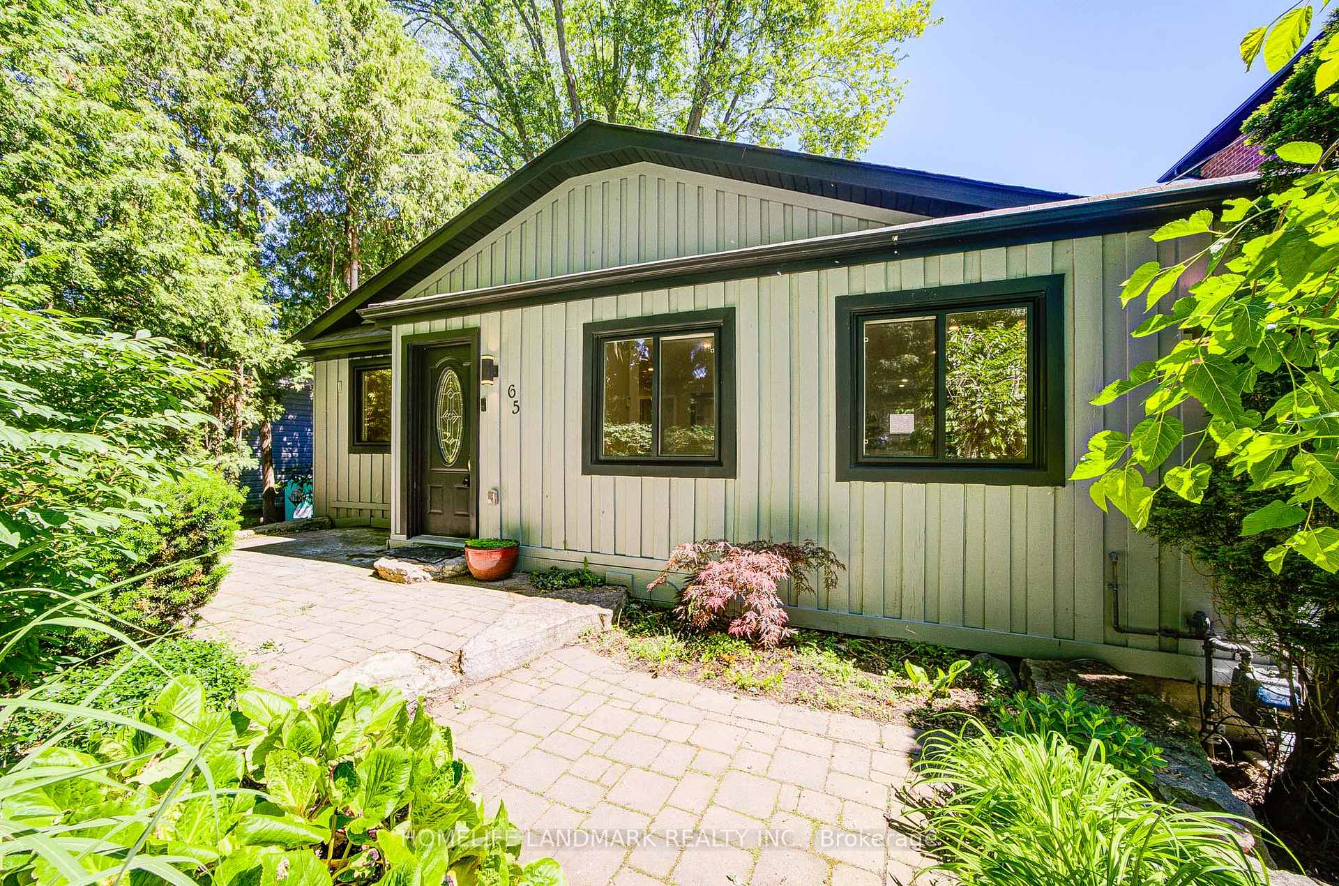 65 Cooks Bay Drive, Georgina, ON L4P 1L9