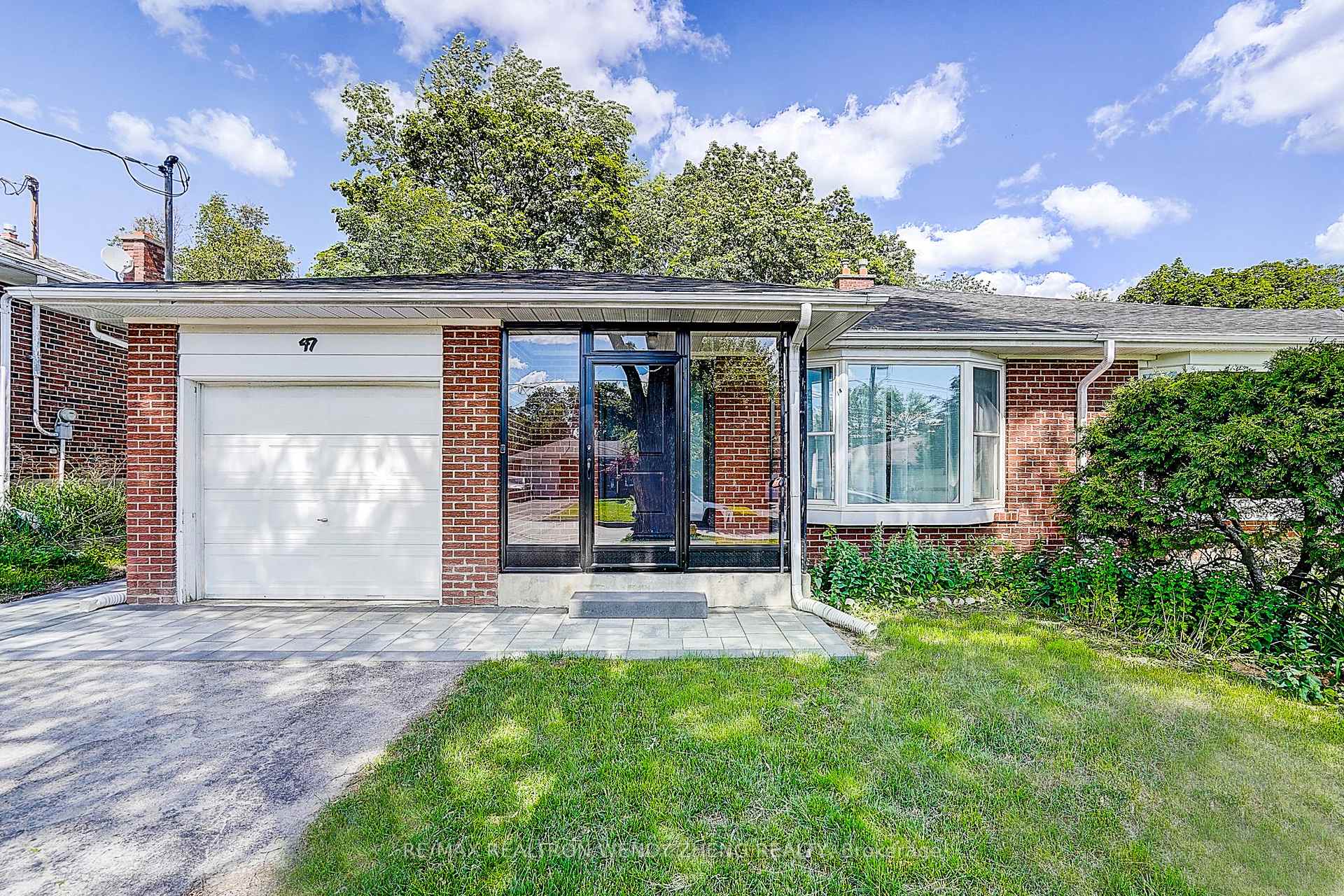 47 Sherwood Forest Drive, Markham, ON L3P 1P5
