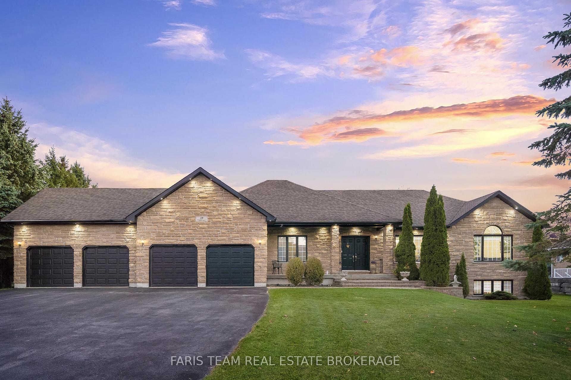 39 Vanderpost Crescent, Essa, ON L0L 2N0