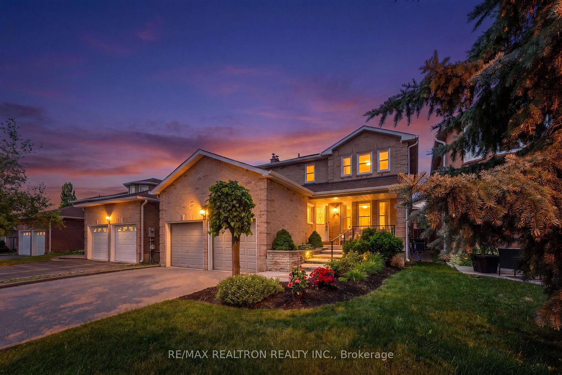 10 Millcreek Crescent, Vaughan, ON L4J 6N5