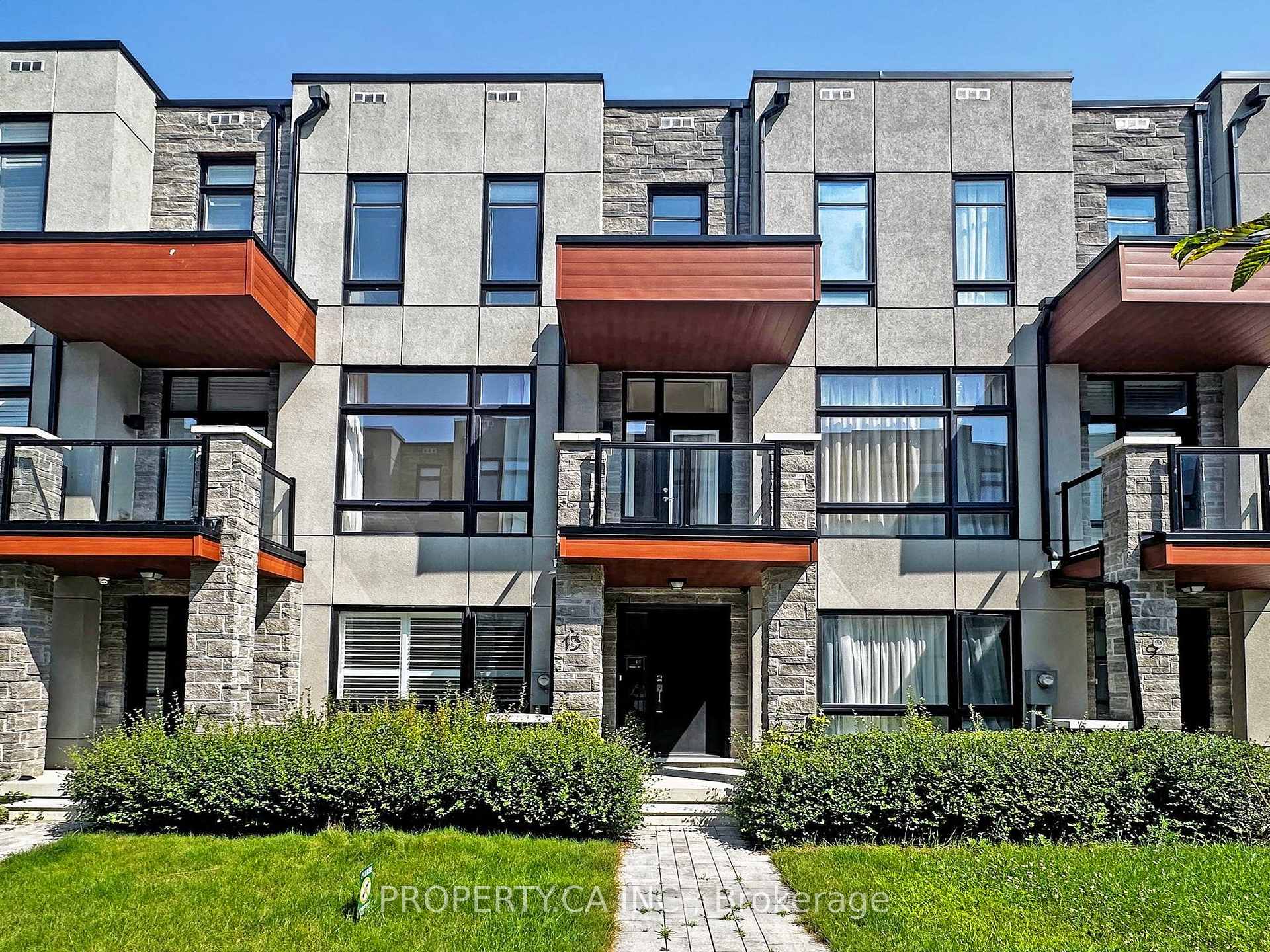 13 Mogul Road, Vaughan, ON L4H 4R5