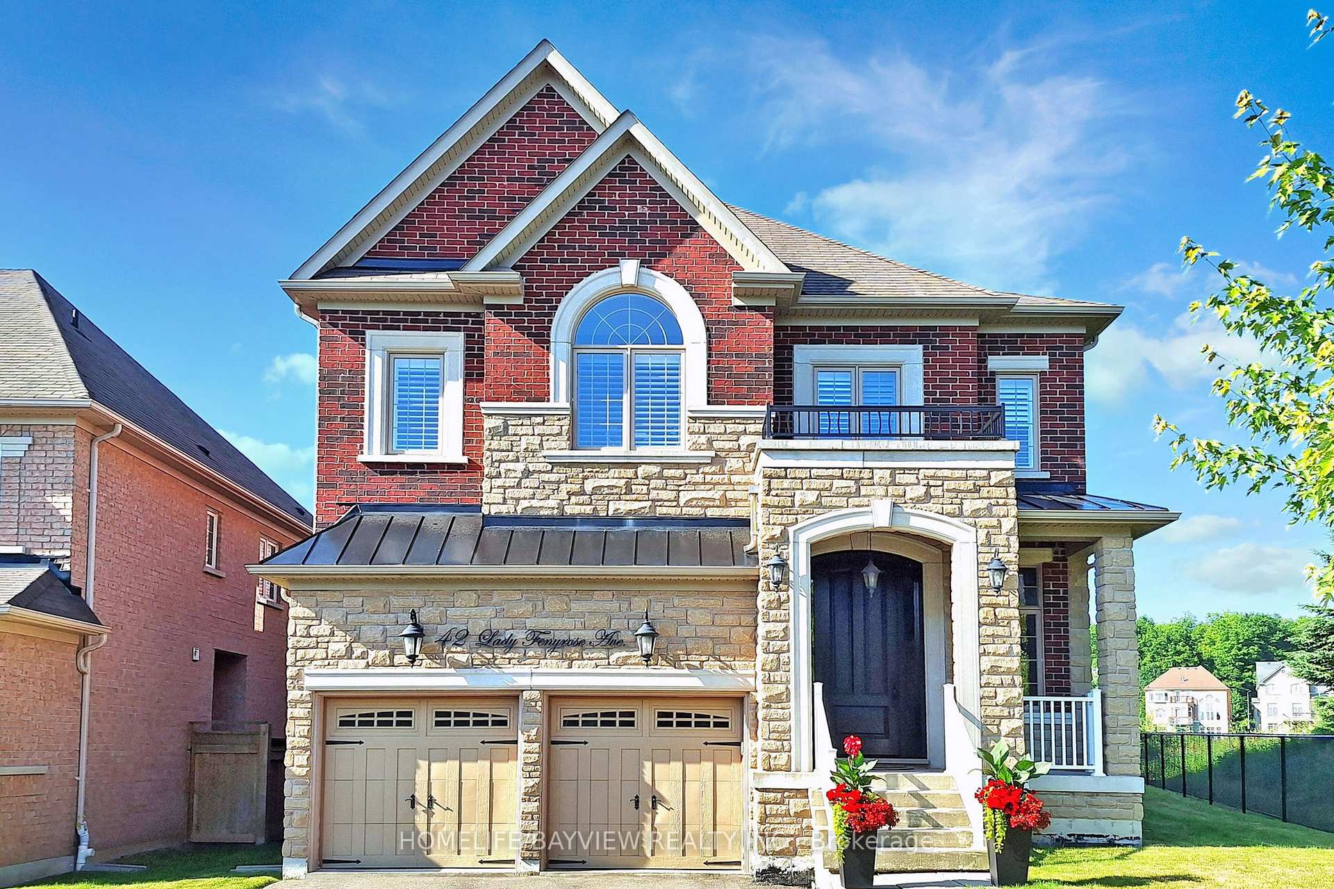 42 Lady Fenyrose Avenue, Vaughan, ON L6A 0E2