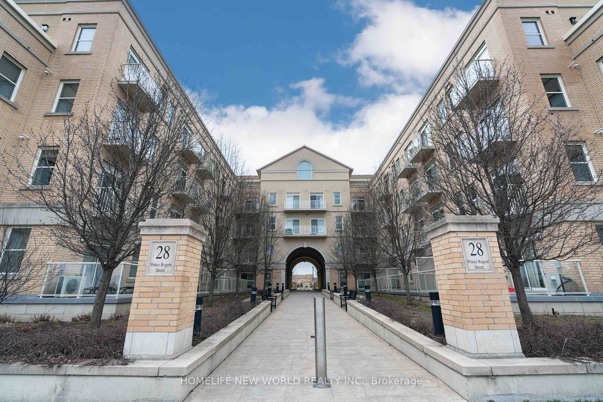 28 Prince Regent Street 338, Markham, ON L6C 0V5