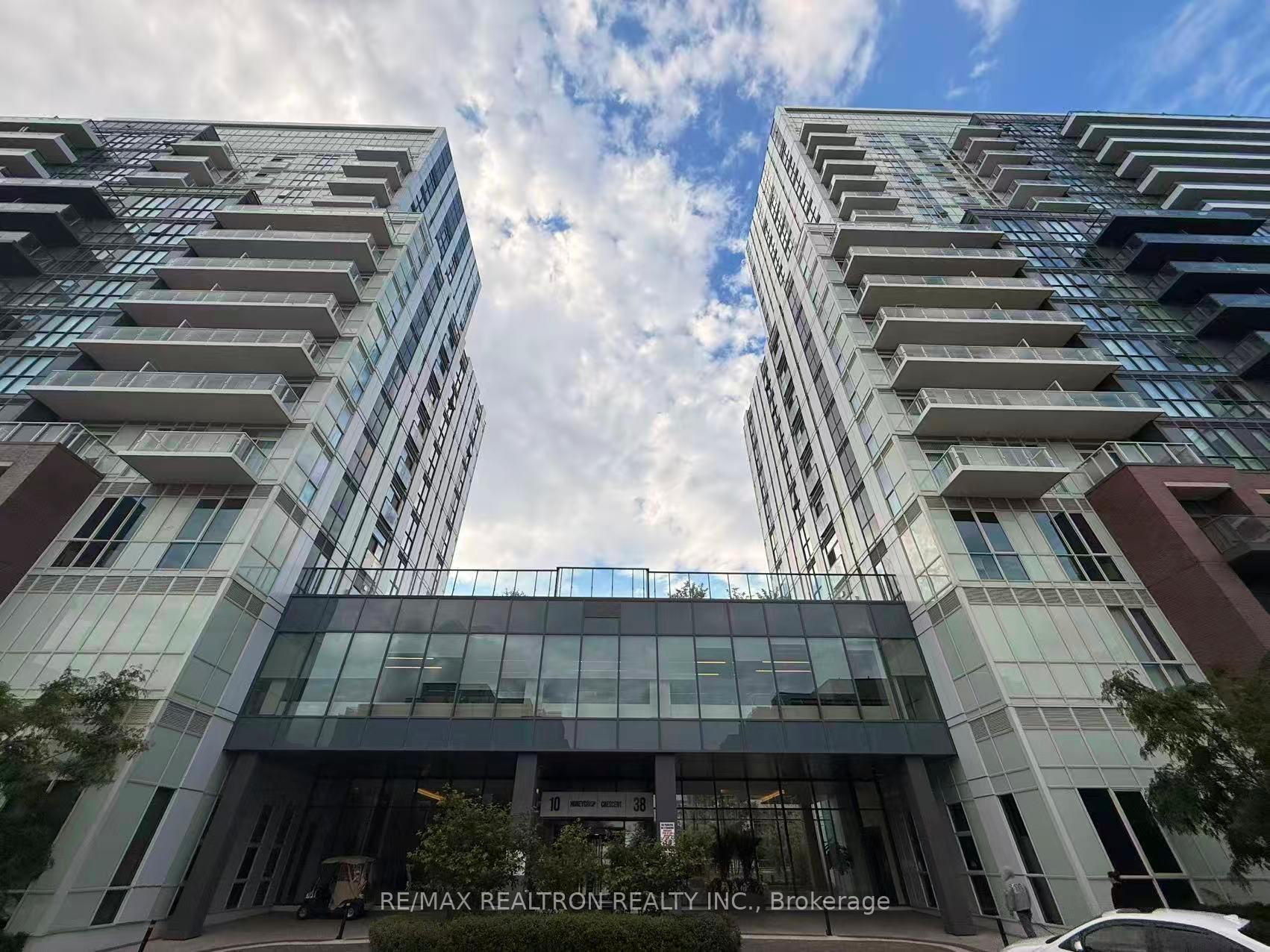 38 Honeycrisp Crescent 1611, Vaughan, ON L4K 0M8