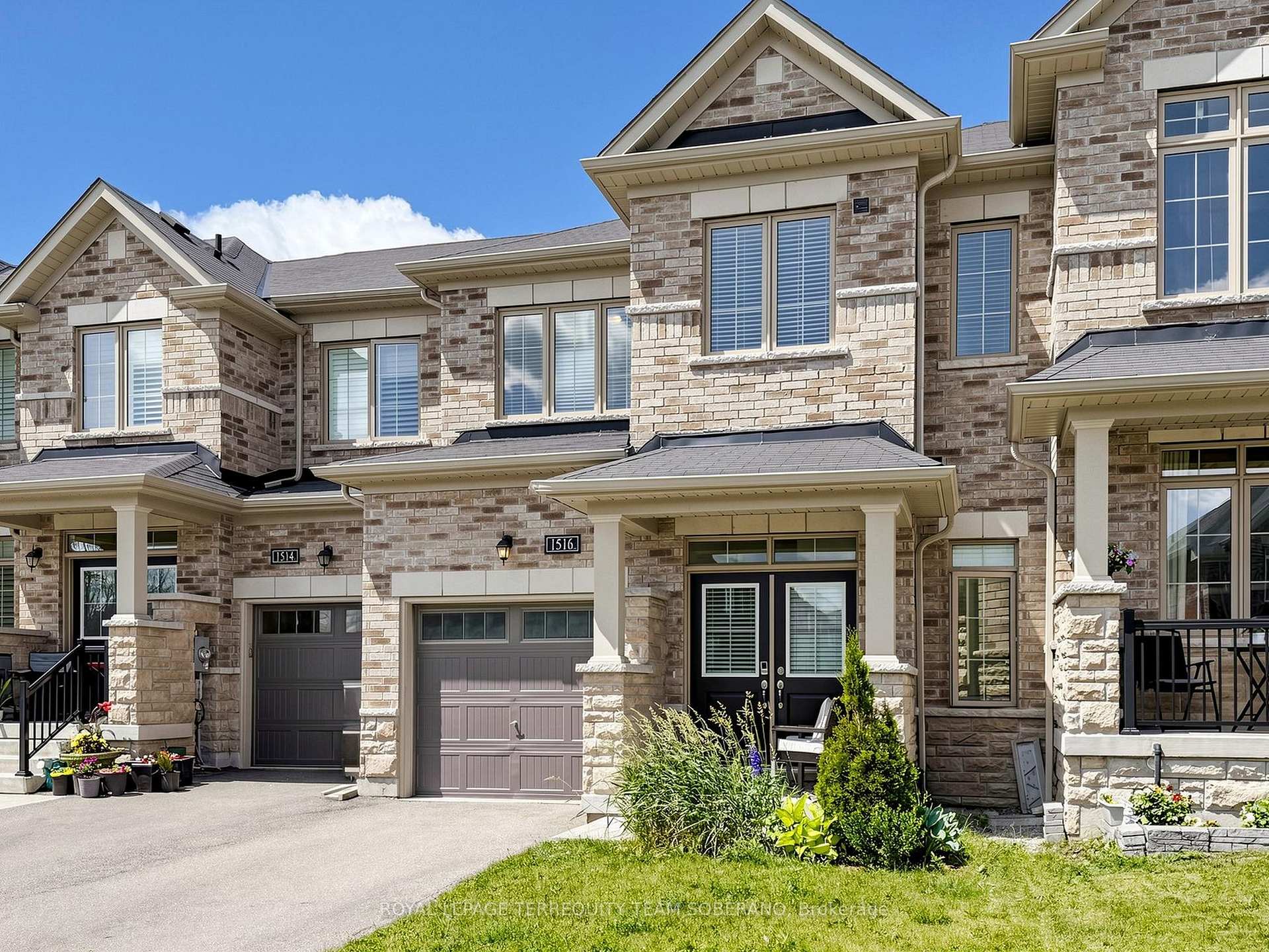 1516 Farrow Crescent, Innisfil, ON L9S 0L6