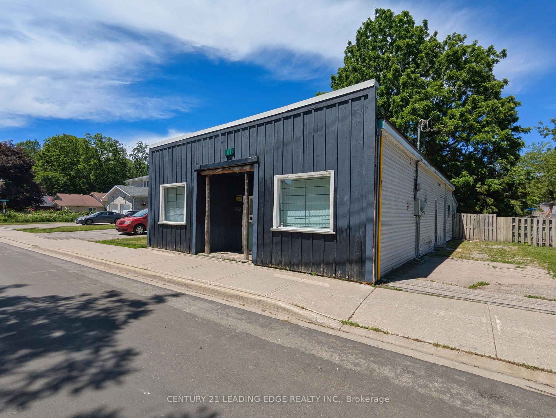 916 Lake Drive, Georgina, ON L0E 1L0