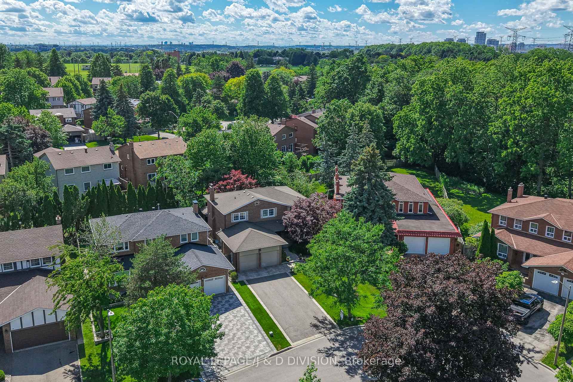 20 Carnegie Crescent, Markham, ON L3T 5H1