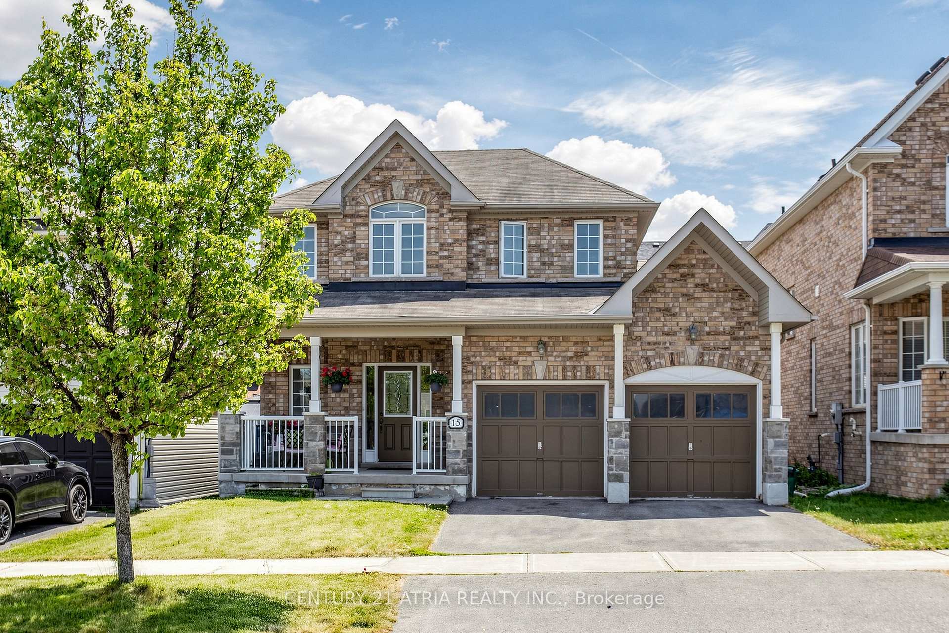 15 Paulgrave Avenue, Georgina, ON L4P 0C3
