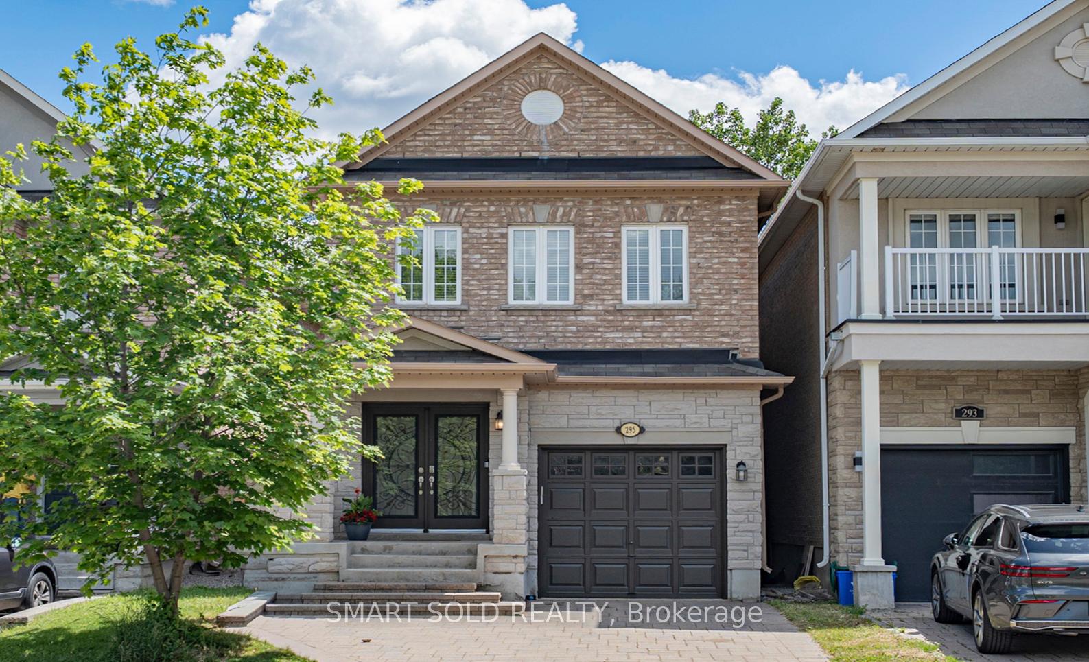 295 Bathurst Glen Drive, Vaughan, ON L4J 9K8
