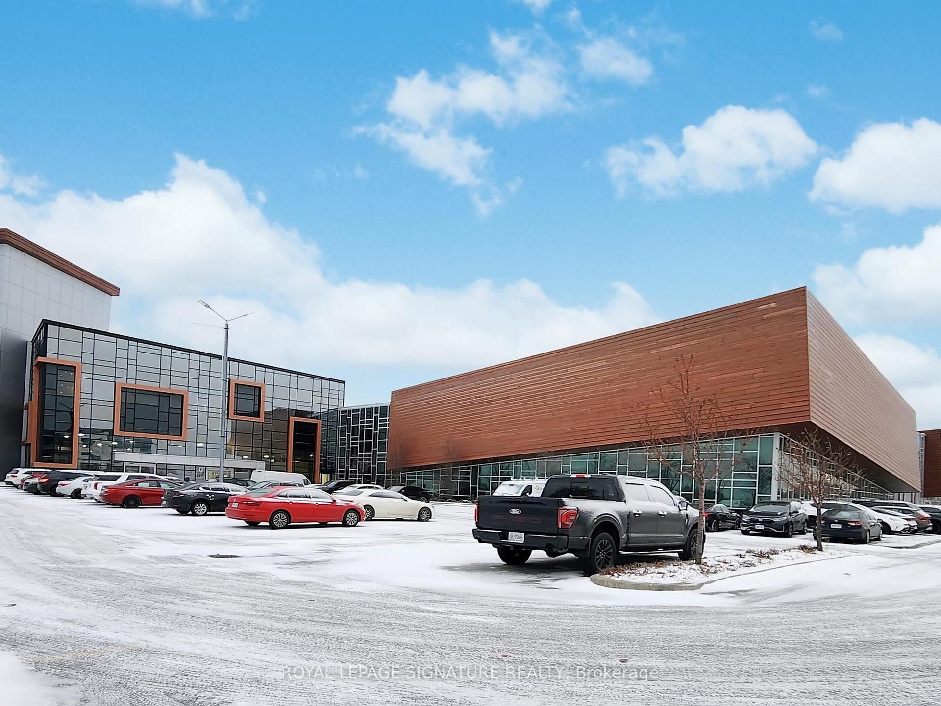 7250 Keele Street 90, Vaughan, ON L4K 1Z8