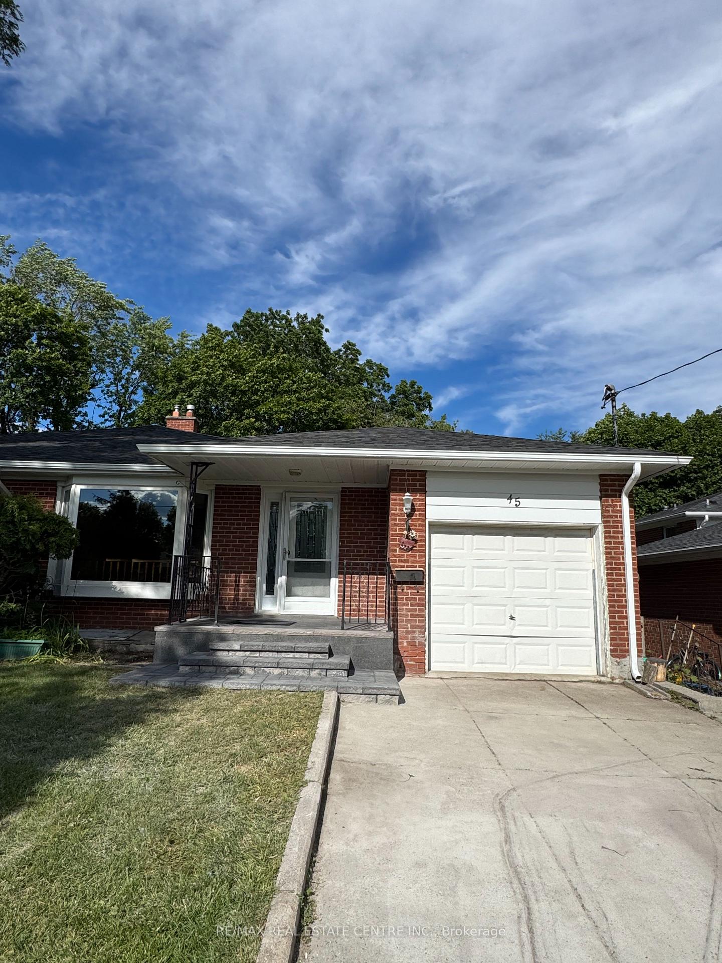 45 SHERWOOD FOREST Drive, Markham, ON L3P 1P5