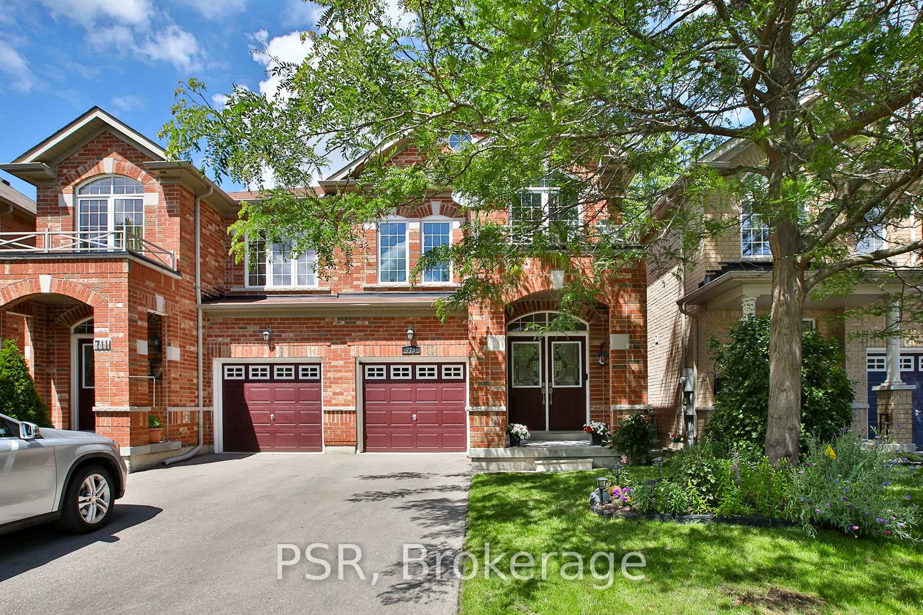 715 John Cole Court, Newmarket, ON L3Y 5V7