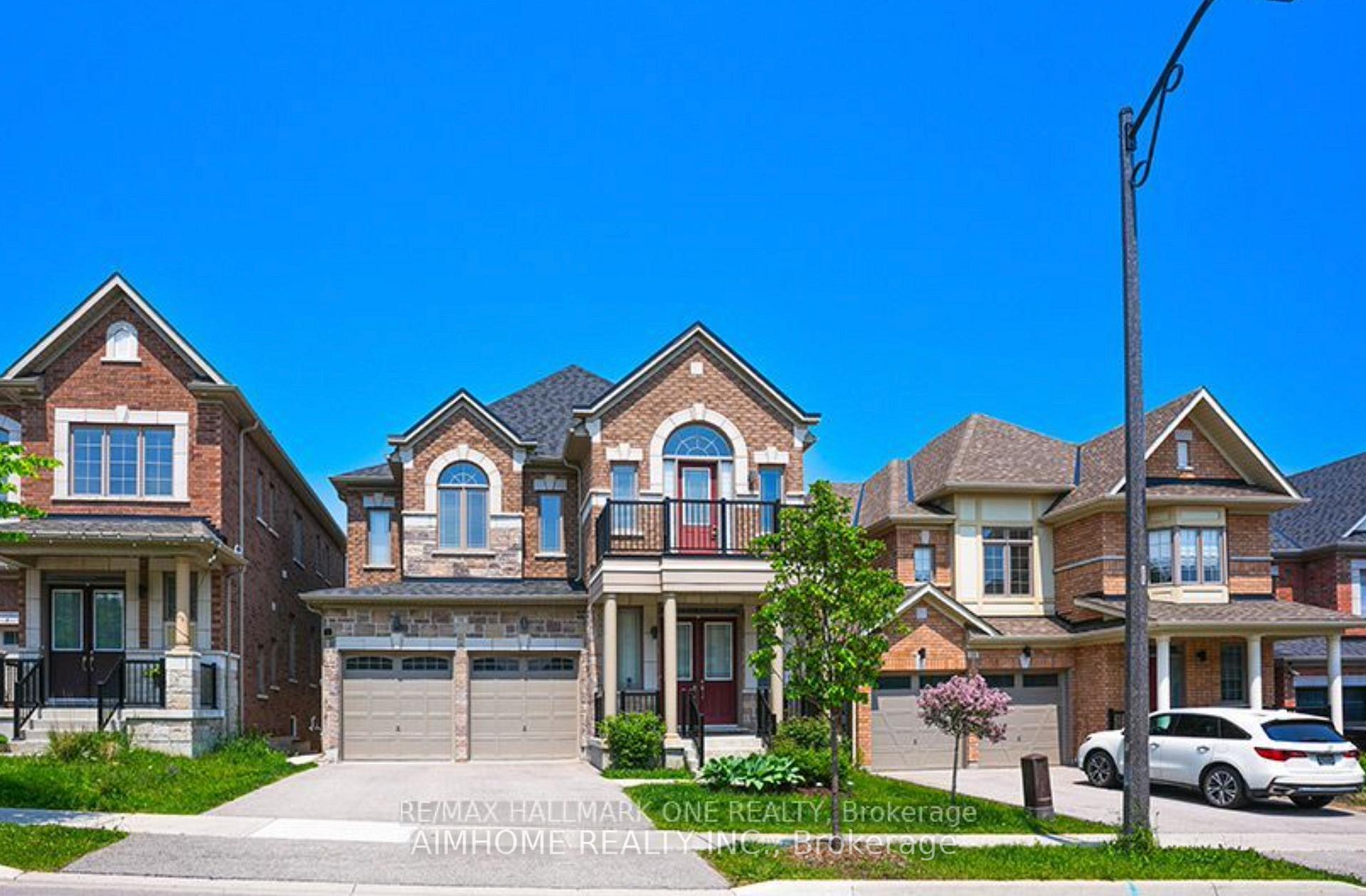 18 Frank Kelly Drive, East Gwillimbury, ON L9N 0V2