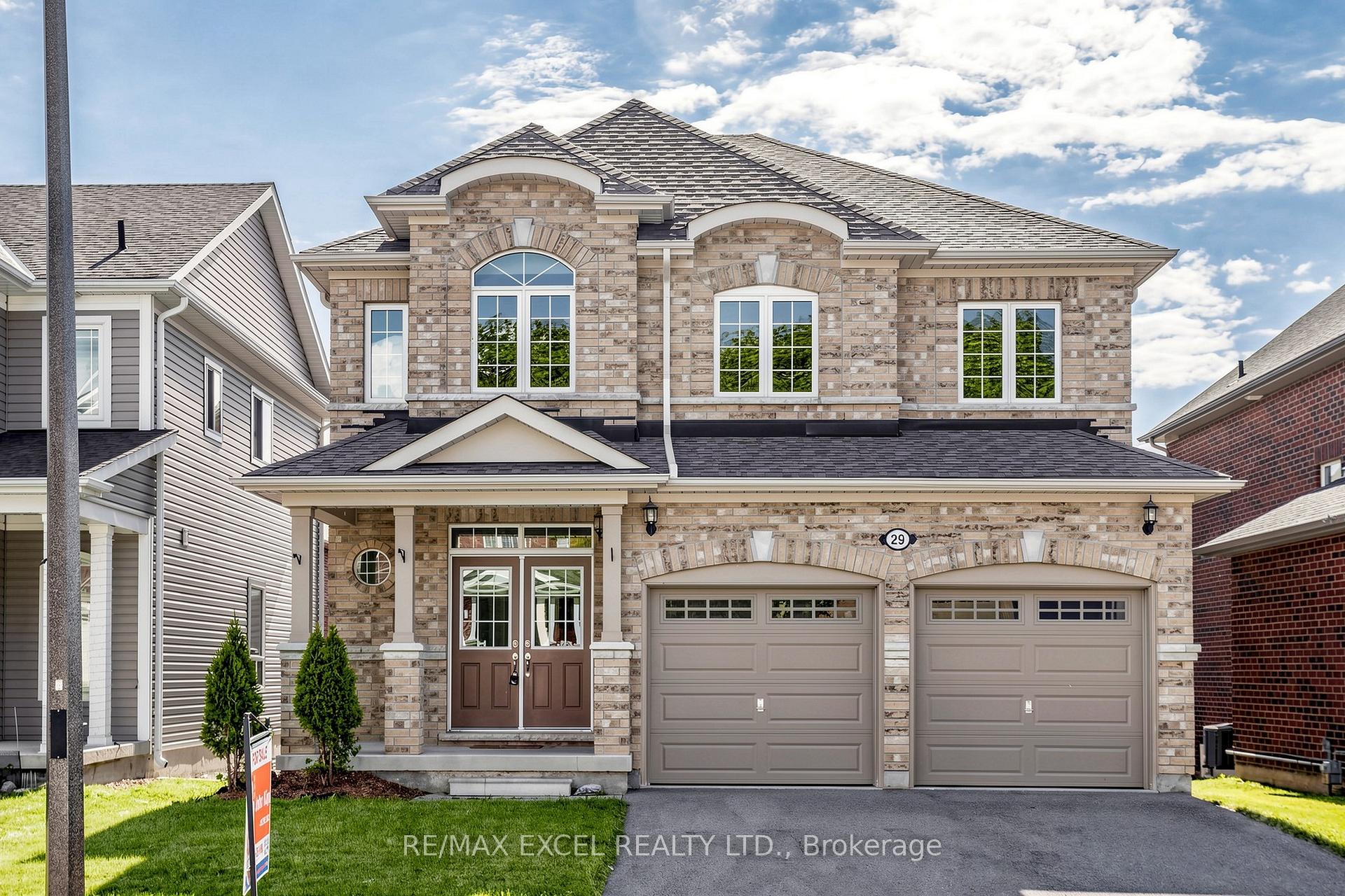29 Bamburg Street N, Georgina, ON L0E 1R0
