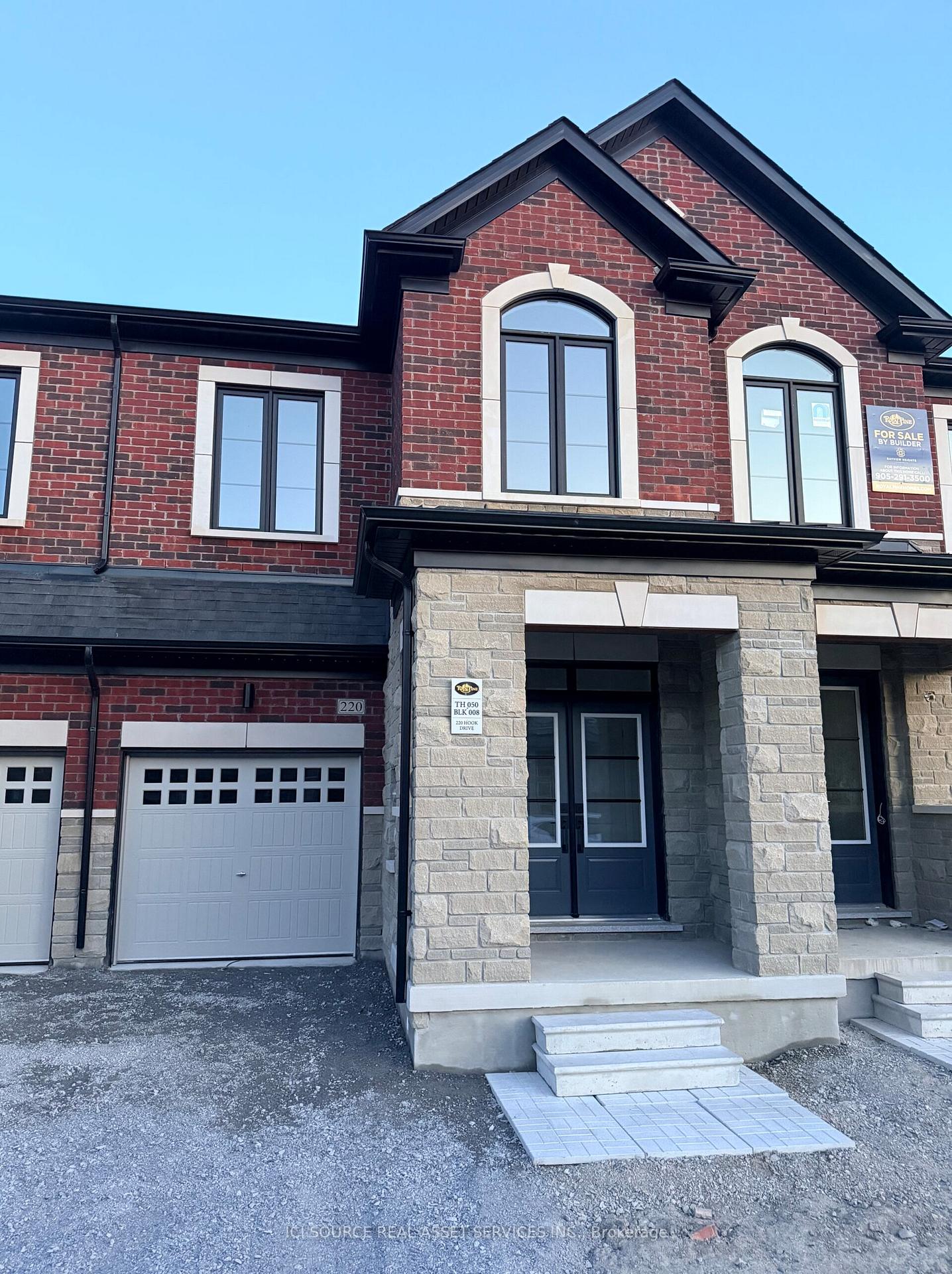 220 Hook Drive, Richmond Hill, ON L4S 2P3