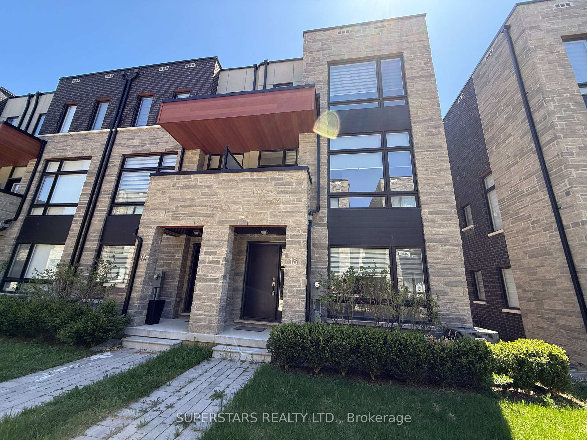 18 Mogul Road, Vaughan, ON L4H 4R5